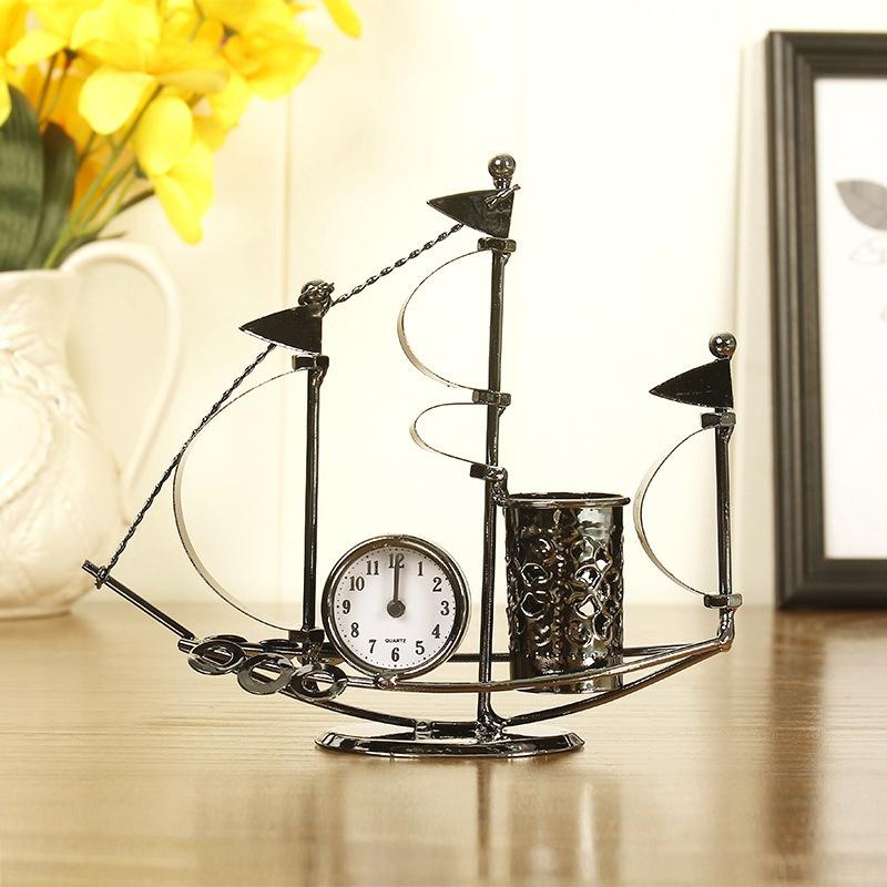 1pcs Creative Iron Art Clock Crafts Sailing Pen Holder Multi-function Living Room Decoration Student