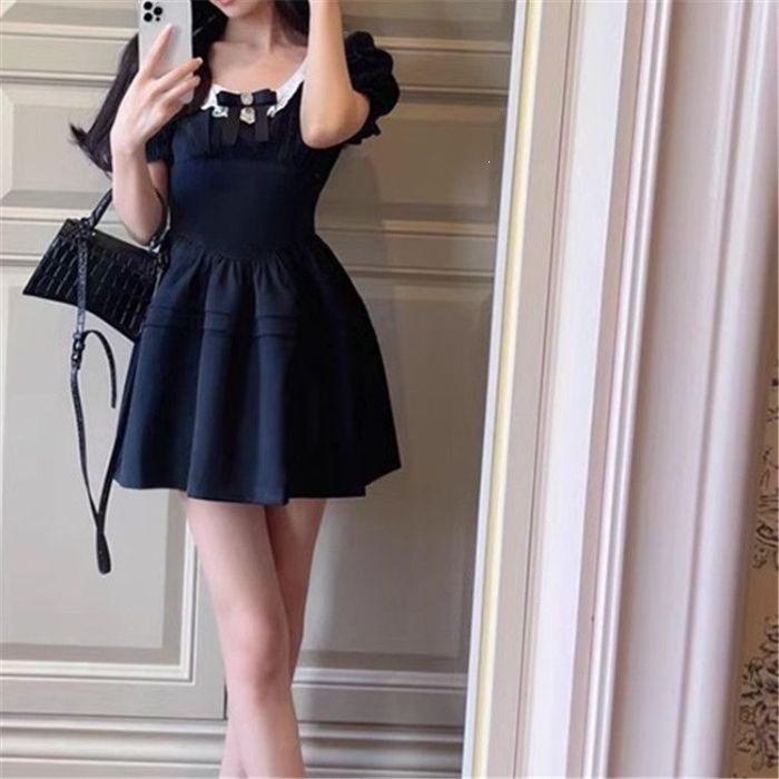 Black rich daughter princess skirt showing thin temperament women's Hepburn style dress bubble sleeves summer short