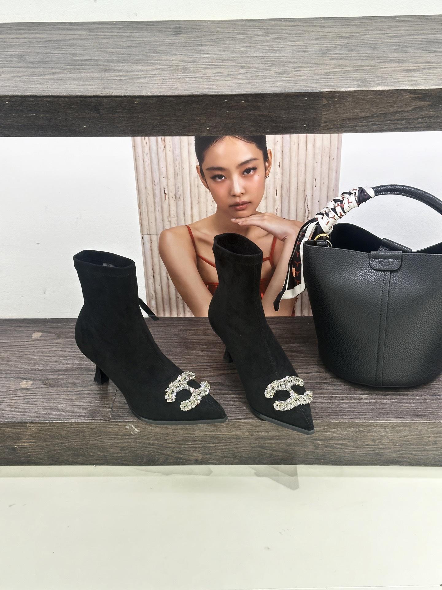 

Блестящие ботильоны со стразами: Женские туфли-слипоны на среднем каблуке-шпильке с металлической пряжкой, острым носком, эластичной посадкой и универсальным дизайном. 36