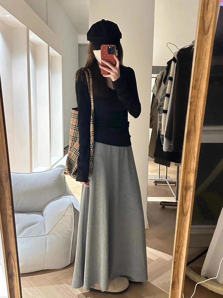 Women's Fleece V-Neck Long-Sleeve Base Layer Top - Warm, Slim Fit, Plus Velvet, Trendy Autumn/Winter Wear