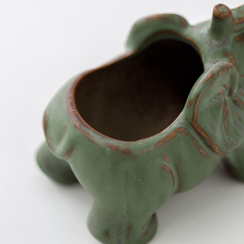 Miniature Ceramic Succulents Planter Elephant Shape Vase Indoor/Outdoor Ceramic Animal Planter for Desktop Or Bookshelf