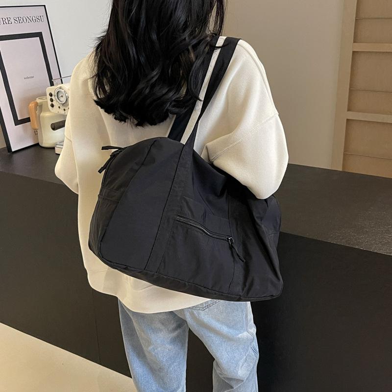 Lightweight Large Capacity Travel Bag solid color Women's Shoulder Bag Commuter Tote Bag
