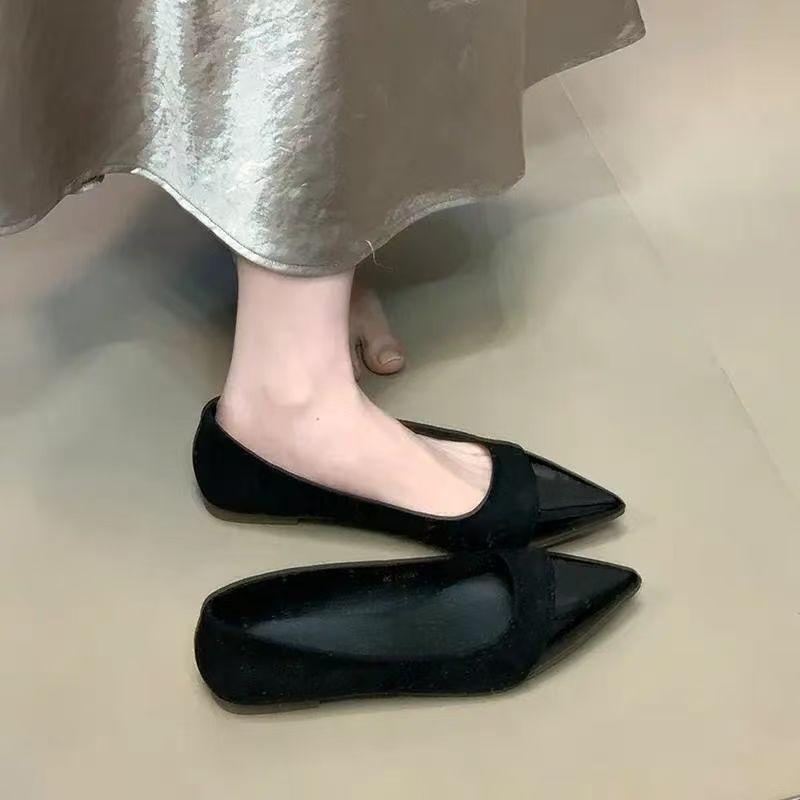 Shallow mouth pointed inner height increase women's single shoes 2025 spring and autumn explosion new French temperament with skirt women's comm