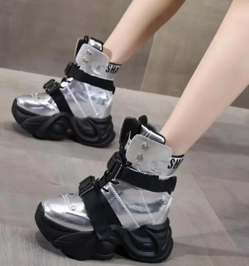 Fashion 2024 New High Quality 9cm Patent Genuine Leather Platform Wedge Ankle Booties Women Fashion Chunky Sneakers Spring Autumn Shoes