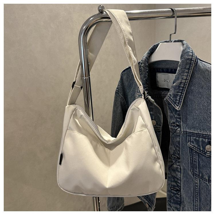 

Текстурированная большая сумка 2025 новая летняя модная сумка через плечо повседневная женская сумка большая вместимость сумка-тоут для поездок большая сумка белый