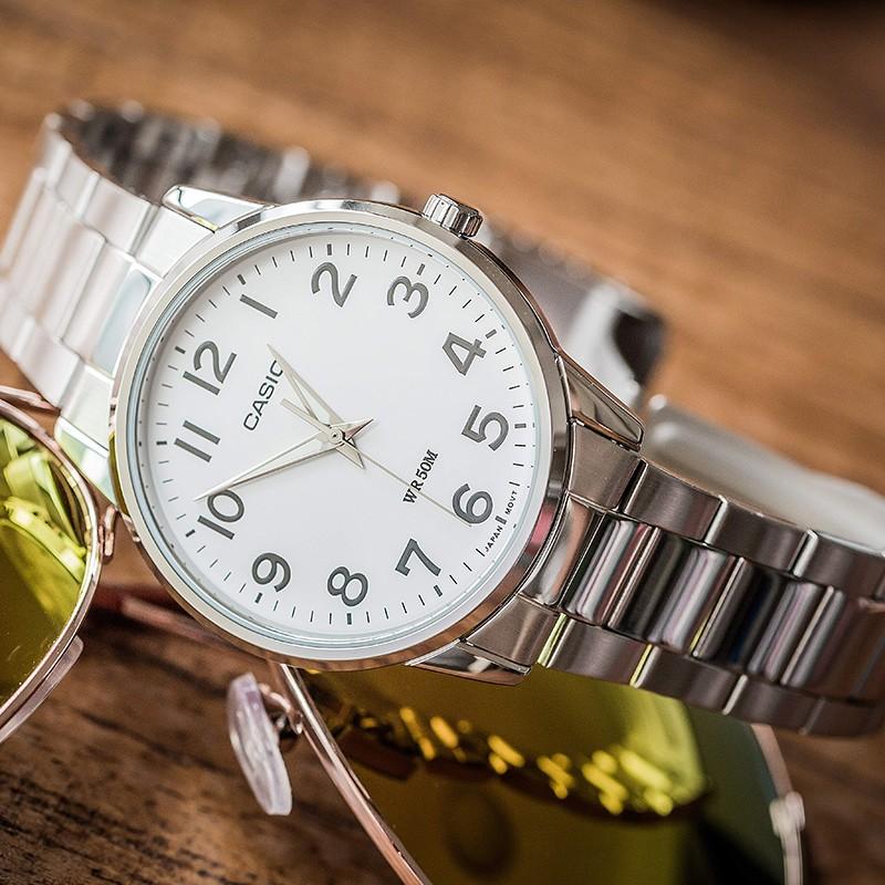 Casio Ins Style Fashion Business Casual Classic Pointer Waterproof Quartz Movement Stainless Steel Strap 40Mm Watch White Dial MTP-1303D-7B