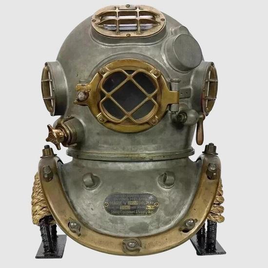 

Nautical Diving Helmet 40.64 cm Style Replica Maritime Home Office Decor