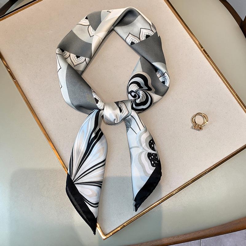 Fashion Spring and Autumn Korean Printing New Decoration Small Square Scarf Women's Decorative Scarf Shawl Imitation Silk Scarf