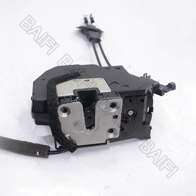 New Genuine Front / Rear Door Lock Latch Mechanism Motor Actuator 805030013R 805020013R 825030010R For Renault Fluence 2010-2013