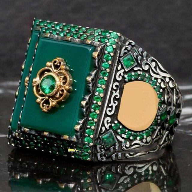 Inlaid Emerald Men's Luxury Ring Personality Retro Domineering Gem Sapphire Ring To Attend The Banquet Party Business Jewelry