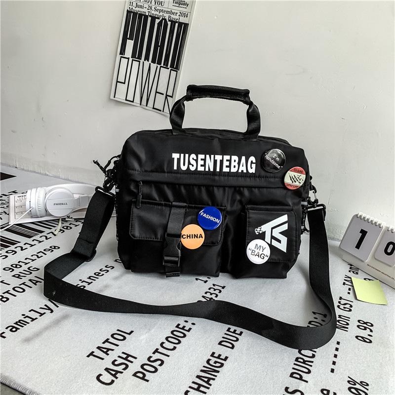 

Мужская повседневная сумка-мессенджер в японском стиле: Вместительная спортивная сумка через плечо для студентов With Pendant чёрный