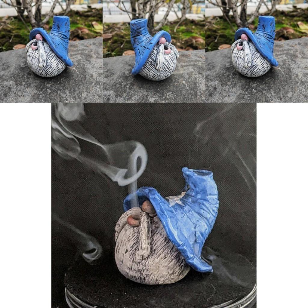 Charmig rökande gammal dvärg harts hantverk bordsskiva trädgårdsdekor för hem och kontor