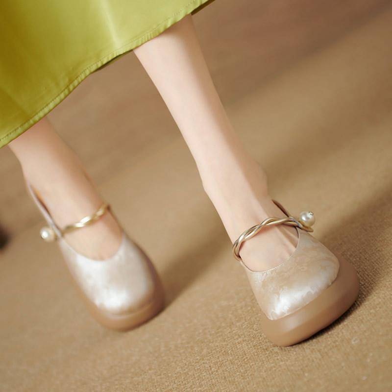 Middle Heel Round Toe Modern Slippers Thick Heel Baotou Shoes for Women 2025 Hot Sale Outdoor Fashion Summer Women's Slippers