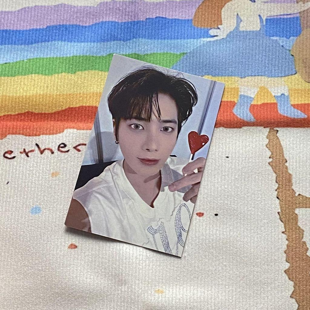 [USED] TXT Public Broadcast Love Language Korea Taehyung Trading Card