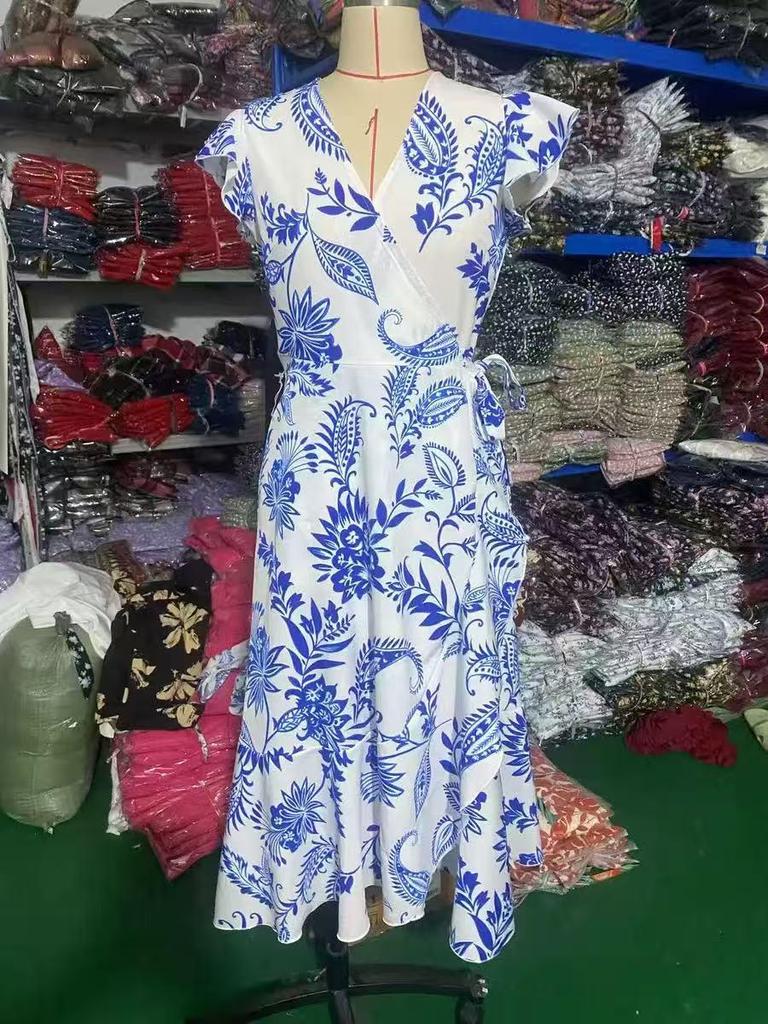 2025 European Summer Women's V-Neck Ruffle Dress with Digital Print