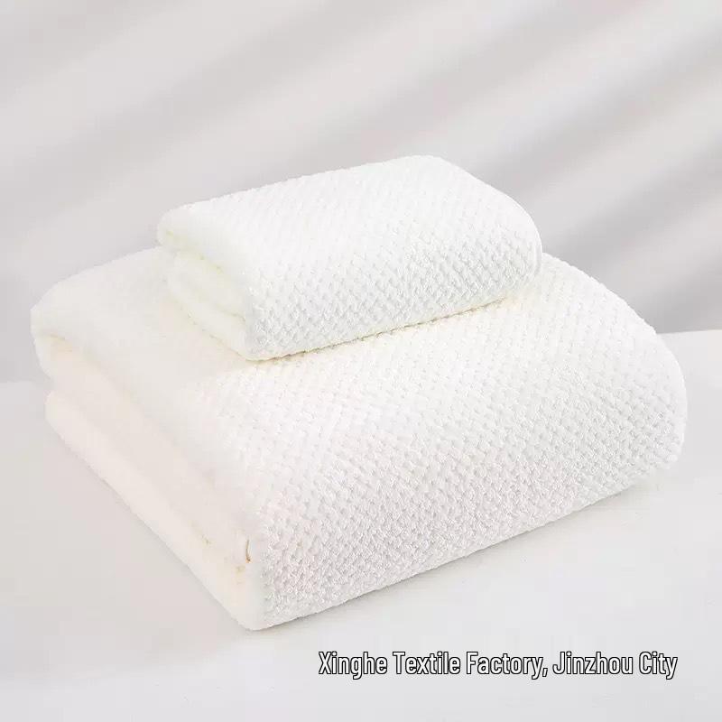 Oversized Coral Fleece Plaid Bath Towel - Absorbent & Quick-Drying for Home Use