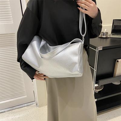 Large-capacity Bag Women's New Summer Versatile Shoulder Messenger Bag Is Now Popular Textured Commuter Pillow Bag