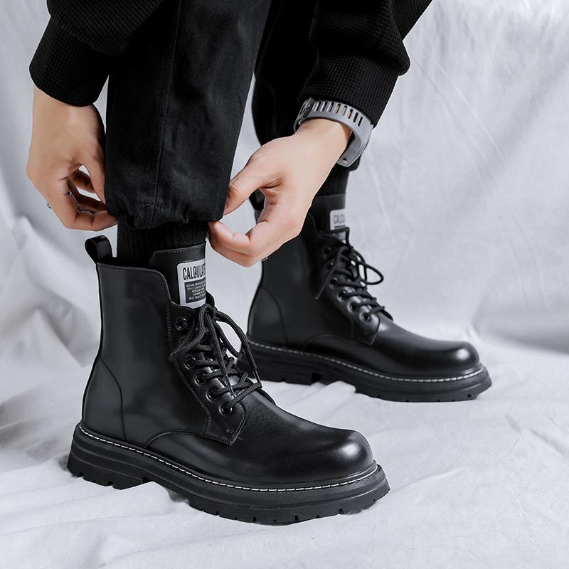 Herrenstiefel Winter Warm Plüsch Lässige Lederstiefel Mode Britischer Stil Rutschfest Outdoor Dicksohlige High Top Motorradstiefel