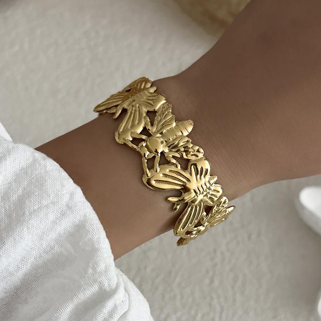Stainless Steel Exaggerated Wide Cuff Bangle for Women Gold Color Flower Butterfly Leaves Sun Geometric Bracelet Party Jewelry