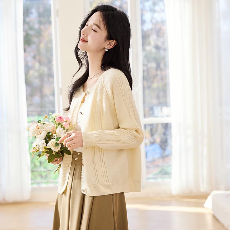 VICTORIA&VERA Heart Button Knit Cardigan