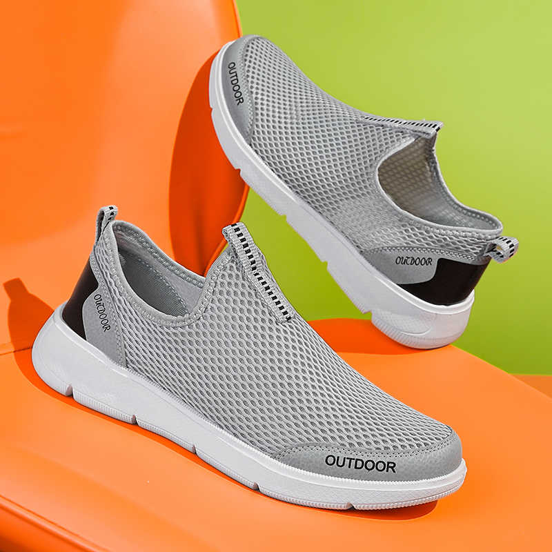 Fashion Flat Sole Rubber Sole Mans Golf Supplies Casual Shoes Walking Basket Sneakers Sport Brands Fitness Loafersy Luxury Tines