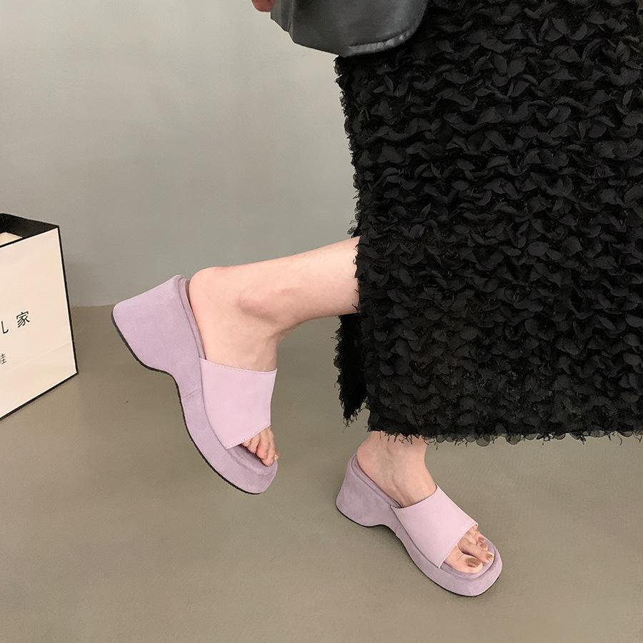Small Retro Height-increasing Slippers Women's Shoes Wear 2025 New Summer Fashion Thick-soled Sandals