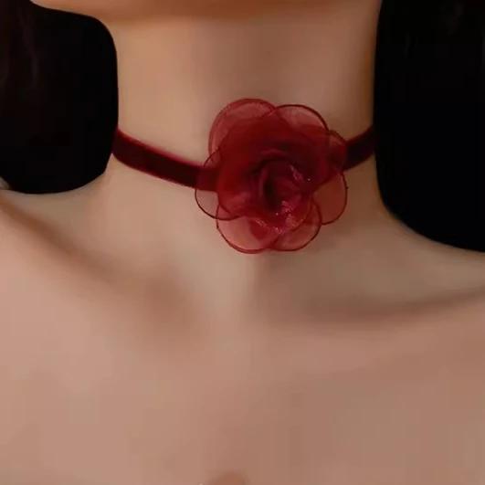 

Lady Elegant Mesh Flower Necklace Women Comfortable Red Black Neck Ornaments Girls Lightweight Rose Necklace Party Gift Giving красный