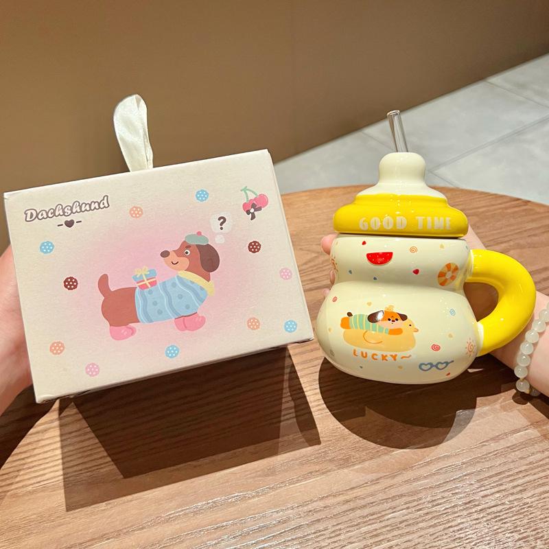 Niedlicher hochwertiger Wurstwelpen-Keramikbecher mit Deckel, Mädchen-Trinkhalmbecher, Geburtstagsgeschenk, Souvenir, Geschenkbox