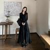  Hepburn-Stil V-Ausschnitt Rüschenkleid in Übergröße für Damen - Elegantes Herbst-Schlankmachendes Schwarzes Kleid