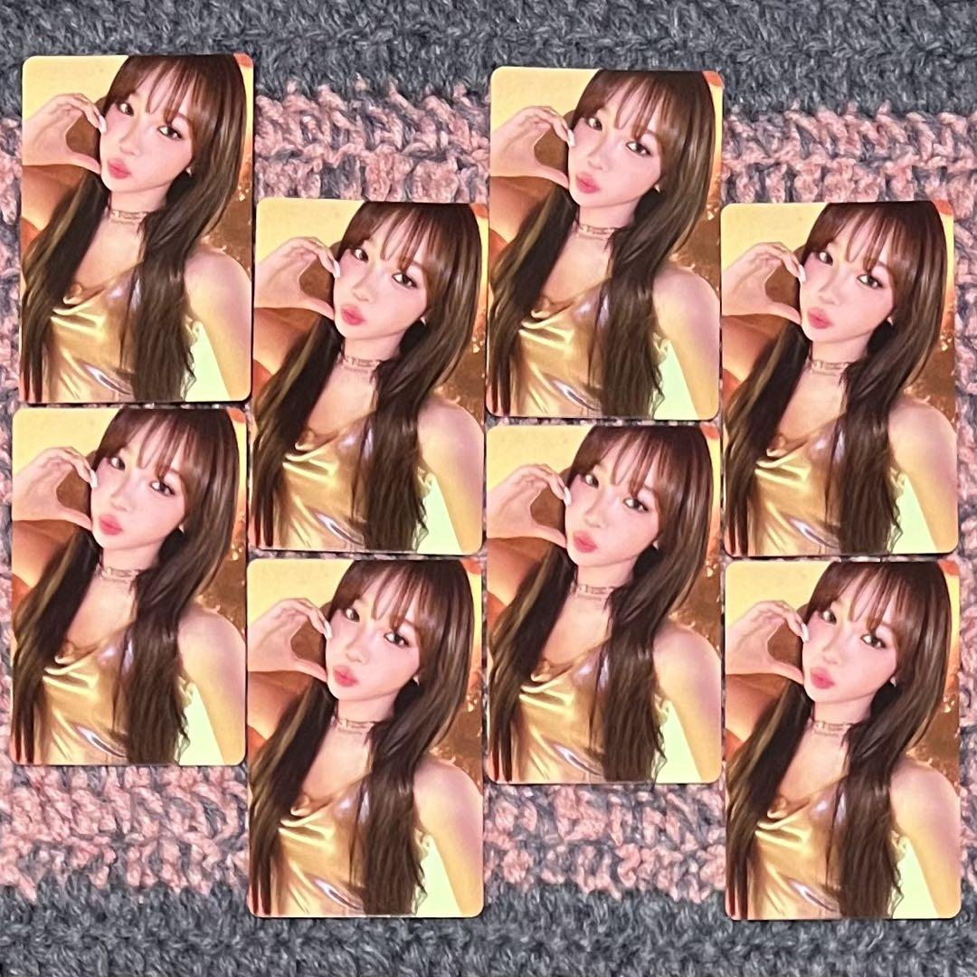 

[USED] Le Sserafim Lucera HOT Chaewon Tower Records Lakidro 8 pieces