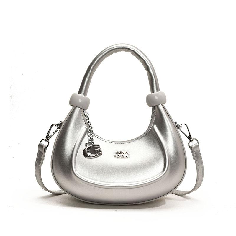 Trendy new product fashion personalized texture niche hand carry crescent bag Korean version casual versatile commuter solid color messenger bag