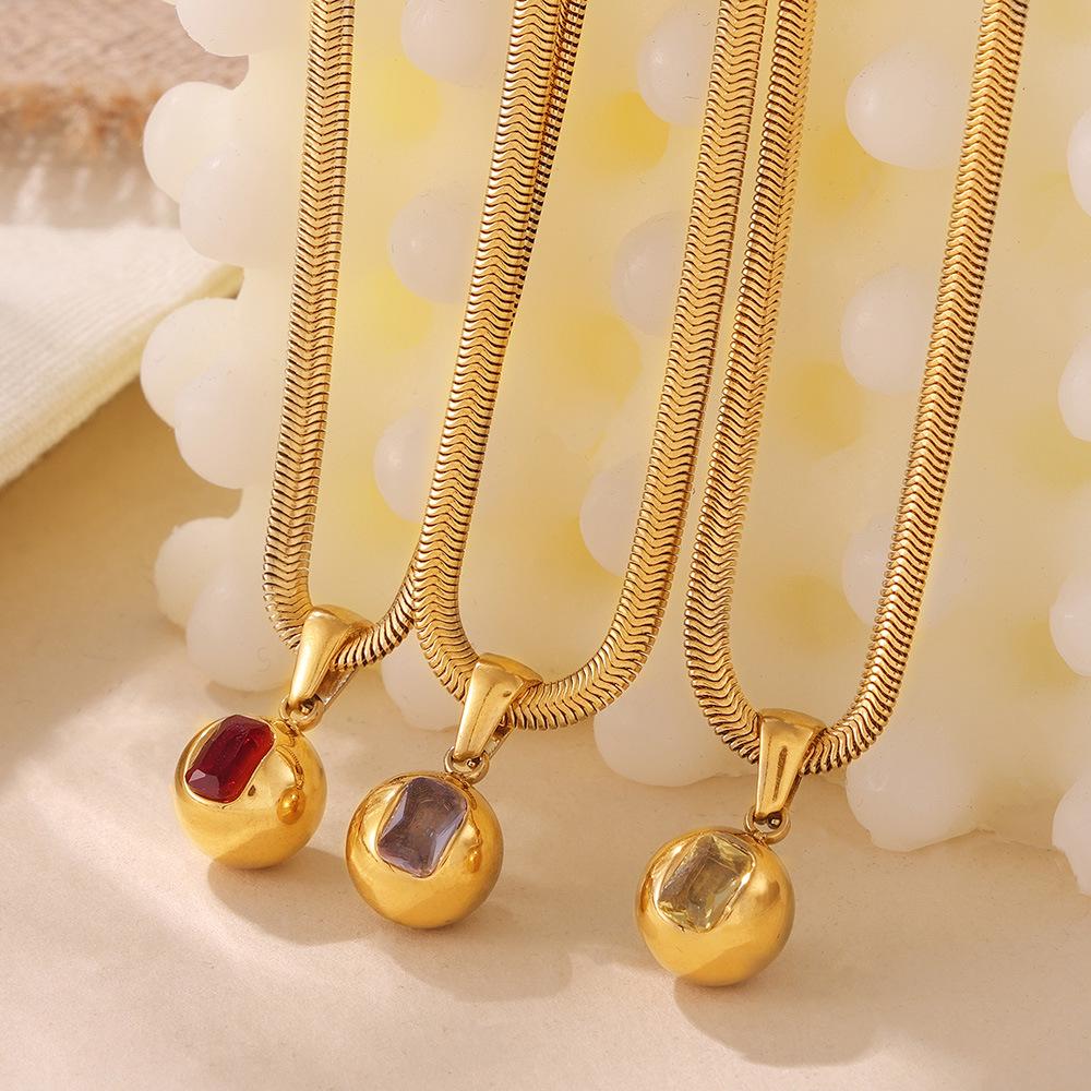 18k Gold-Plated Titanium Steel Geometric Zircon Pendant Necklace - European & American Fashion Style