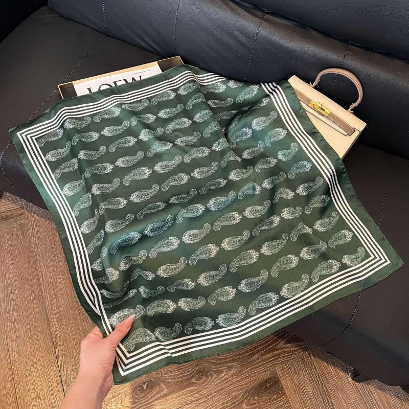 New 71 * 71cm Korean version small square scarf women's silk scarf spring and summer thin sunscreen scarf neck protection tied bag headband scarf
