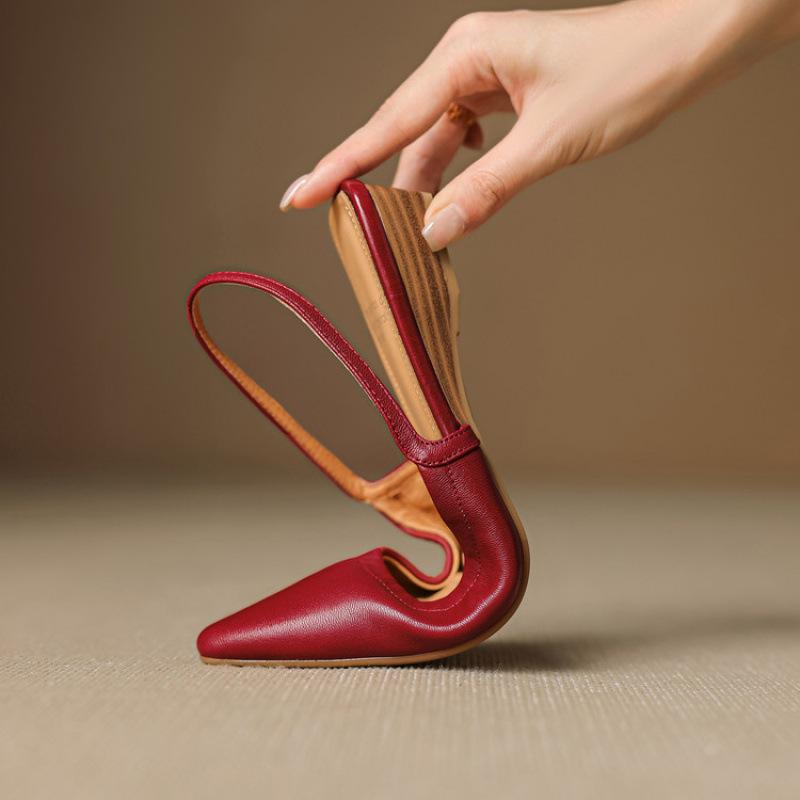 Korean Version Women's Flat-soled Sandals Summer Leather Bag Head Sandals Korean Version Comfortable Soft Sole Large Size Rear Empty Sandals Pointed T