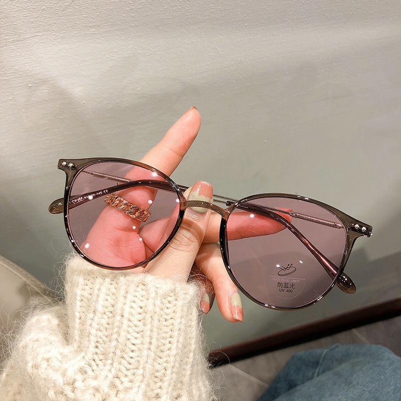 Color Changing Light Myopia Glasses for Women Retro Round High Definition Clear Glasses Men Super Light Blue Light Blocking PC Screen Glasses 0 Up
