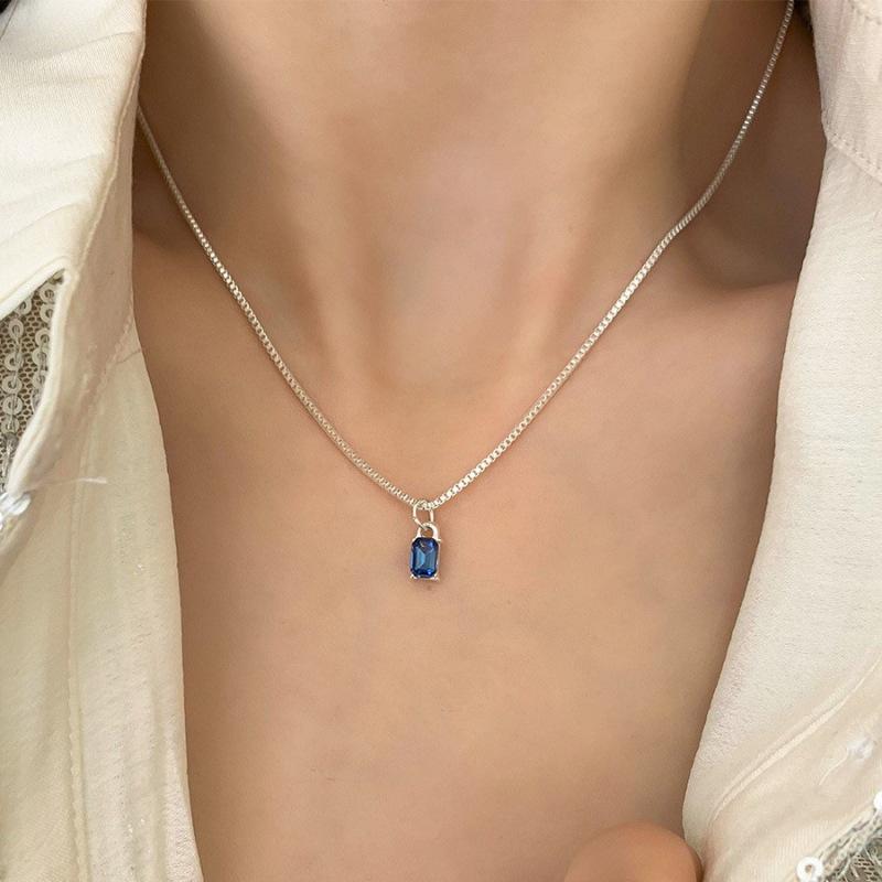 Trendy Geometric Square Zirconia Necklace for Women - High-End Versatile Clavicle Chain