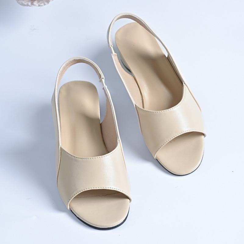 New cool slippers wear soft leather fish mouth sandals women's medium heel thick heel single shoes large size