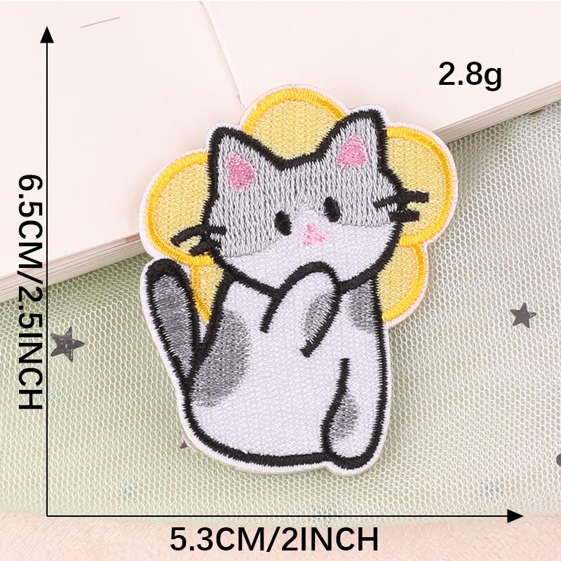 Cartoon Cat Embroidery Patch: DIY Clothing Accessory Badge