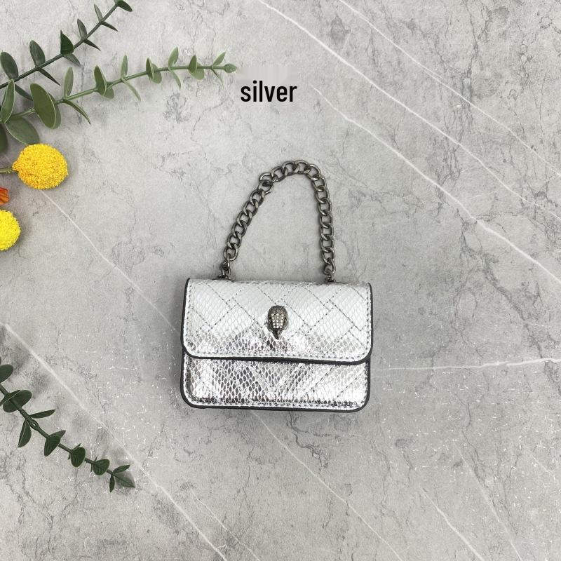 2025 Frühling/Sommer Diamantgesteppte Mini-Ketten-Tasche - Adlerkopf Bestickte Umhängetasche