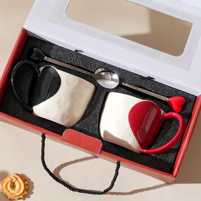 Creative Love Couple Pair Cup Gift Box Ceramic Cup with Spoon Valentine's Day Gift Box Set Mug Opening Gift