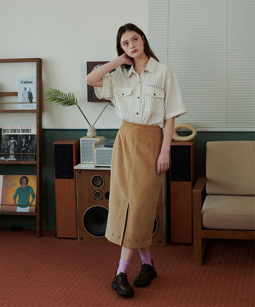 Eoboneoseu Ornament Print Corduroy Skirt [Beige]