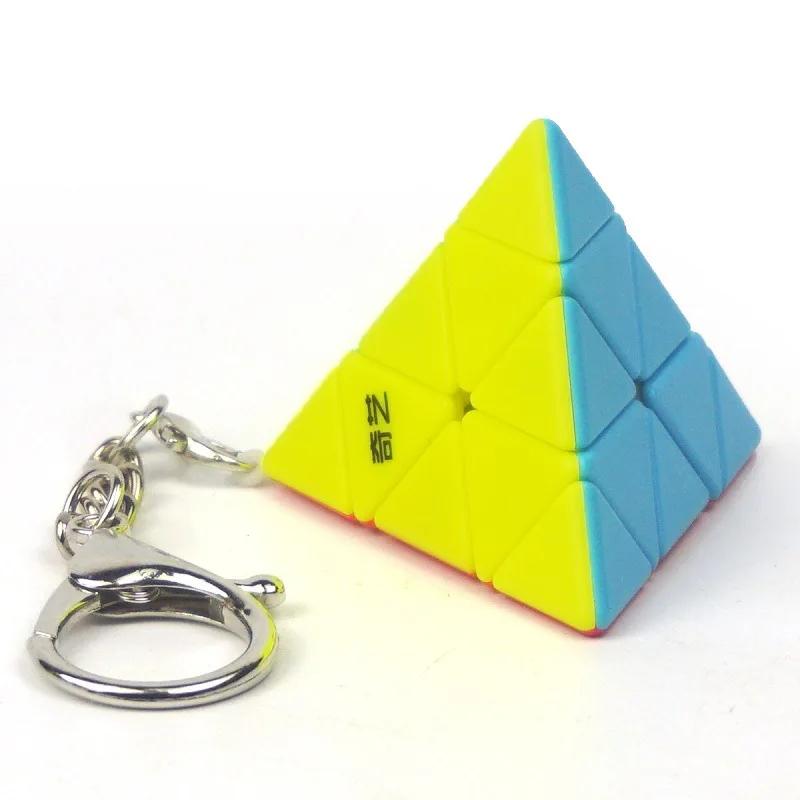 Mini Magic Cube Decompression Puzzle Keychain Professional Cubing Speeding Educational Toys Cubes Pendant for Adults/ Children