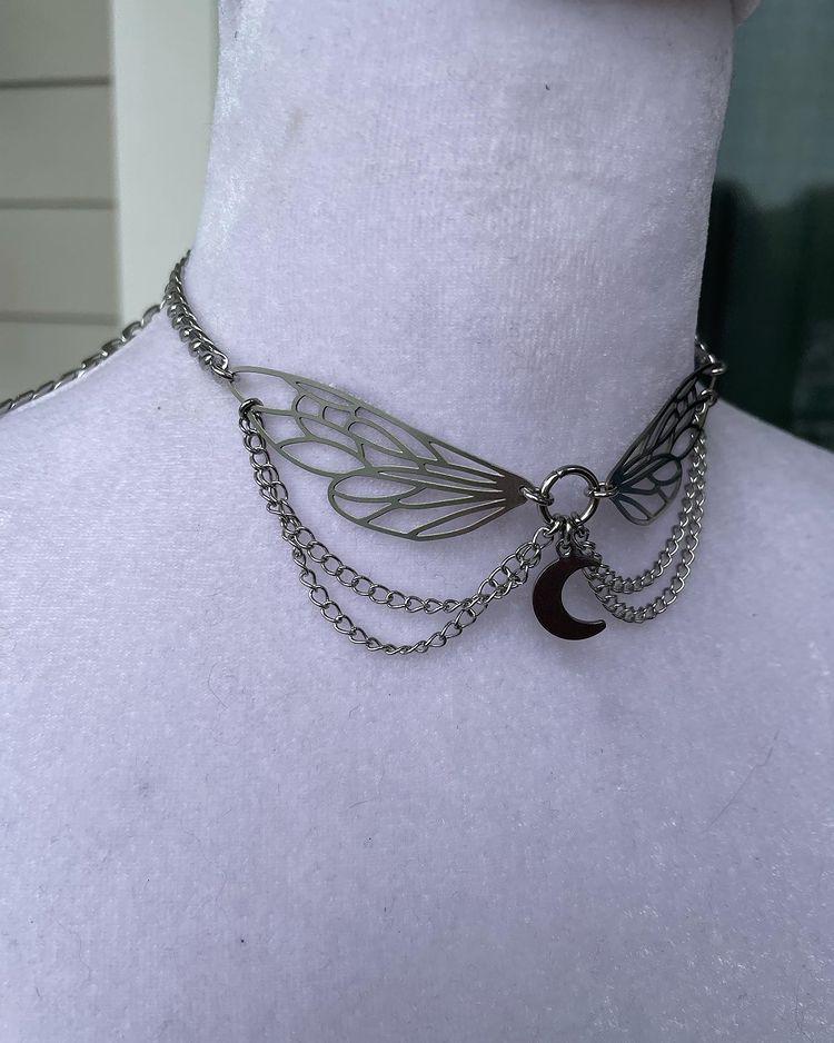 Gothic Silver Wing Pendant Necklace