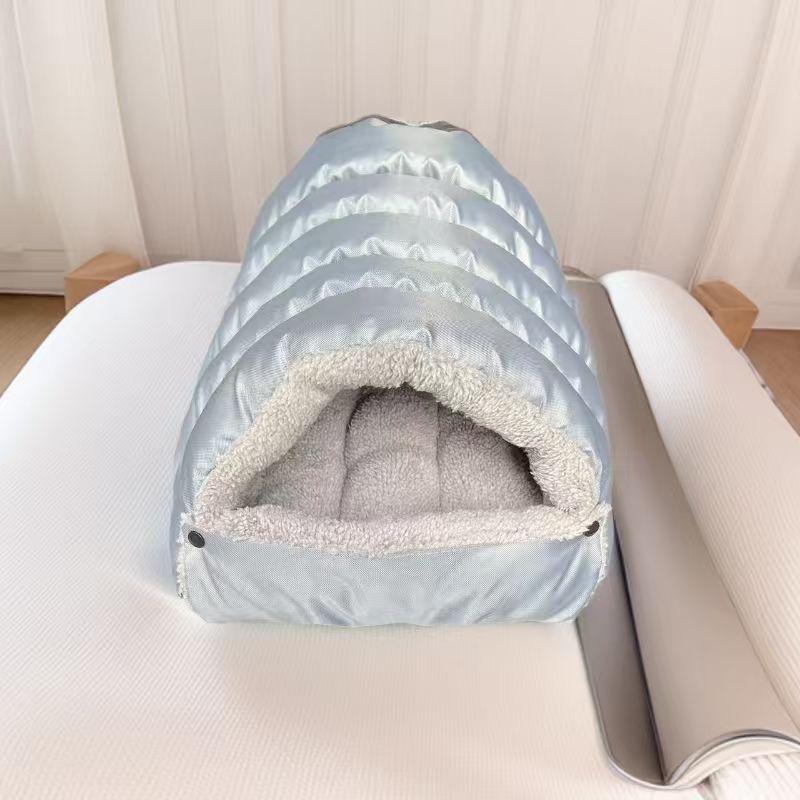 Cat & Small Dog Winter Warm Semi-Closed Nest - Spacious All-Season Sleeping Bag