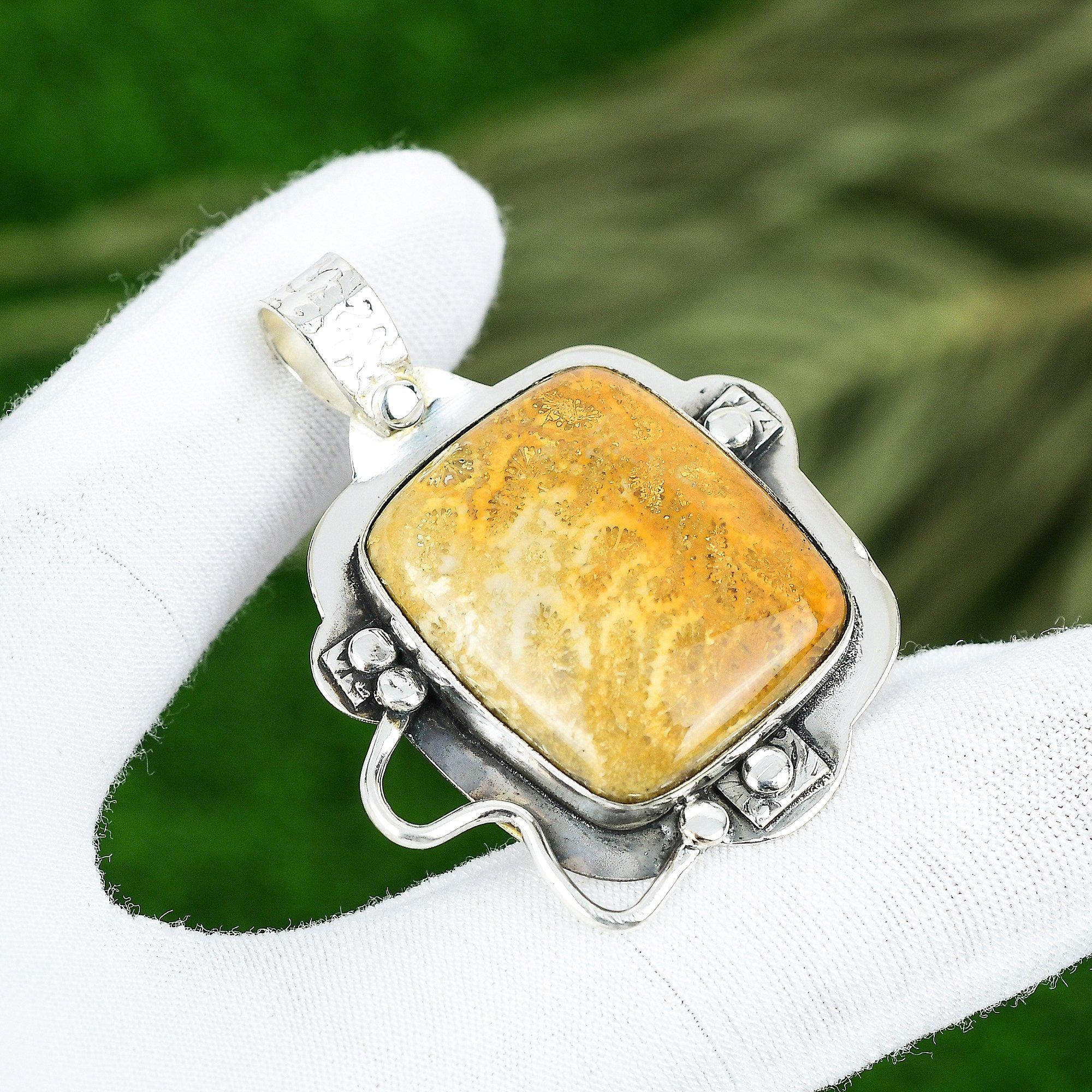 

Подарок для нее Подвеска из ювелирного серебра 925 пробы с натуральным ископаемым кораллом