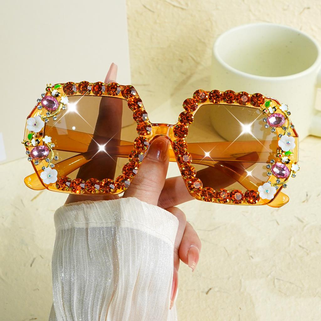 Dámské nadrozměrné kočičí módní sluneční brýle, Luxusní květinové kamínkové zdobení, Perfektní pro módní párty