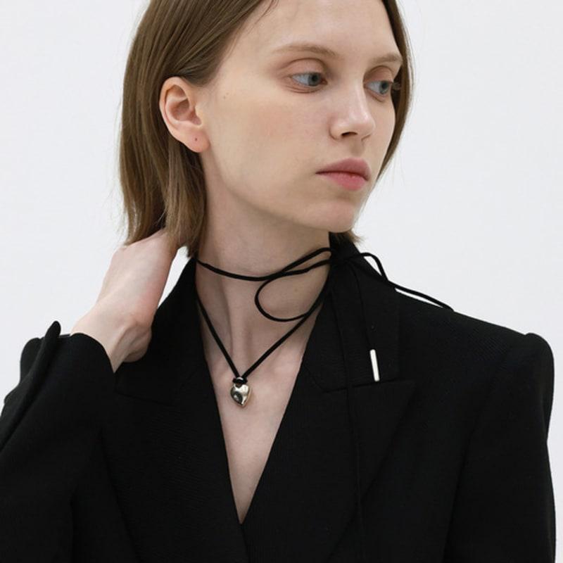 

REINDEER MATILDA STRAP NECKLACE BLACK