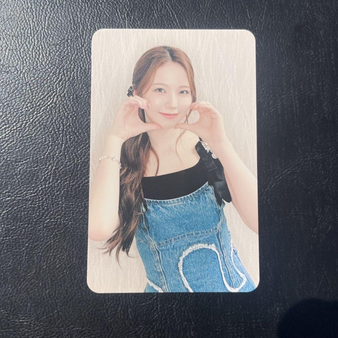 

[USED] NiziU Fuchu Tokyo Photo Card Venue Limited CD Bonus Trading Card Ayaka