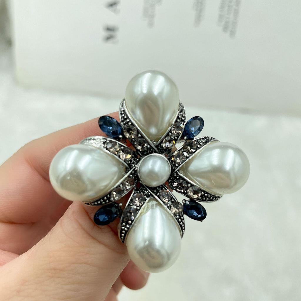 Modische Europäische & Amerikanische Geometrische Kristall Strass Brosche: Schicke Legierung Anstecknadel für Damen