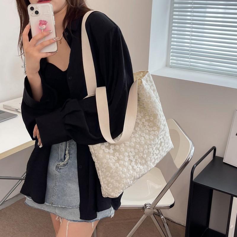 Large-capacity Shoulder Bag Women's 2026 New Style Small Fresh Floral All-matching Lace Mesh Artistic Handbag